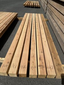 天然乾燥材の一日